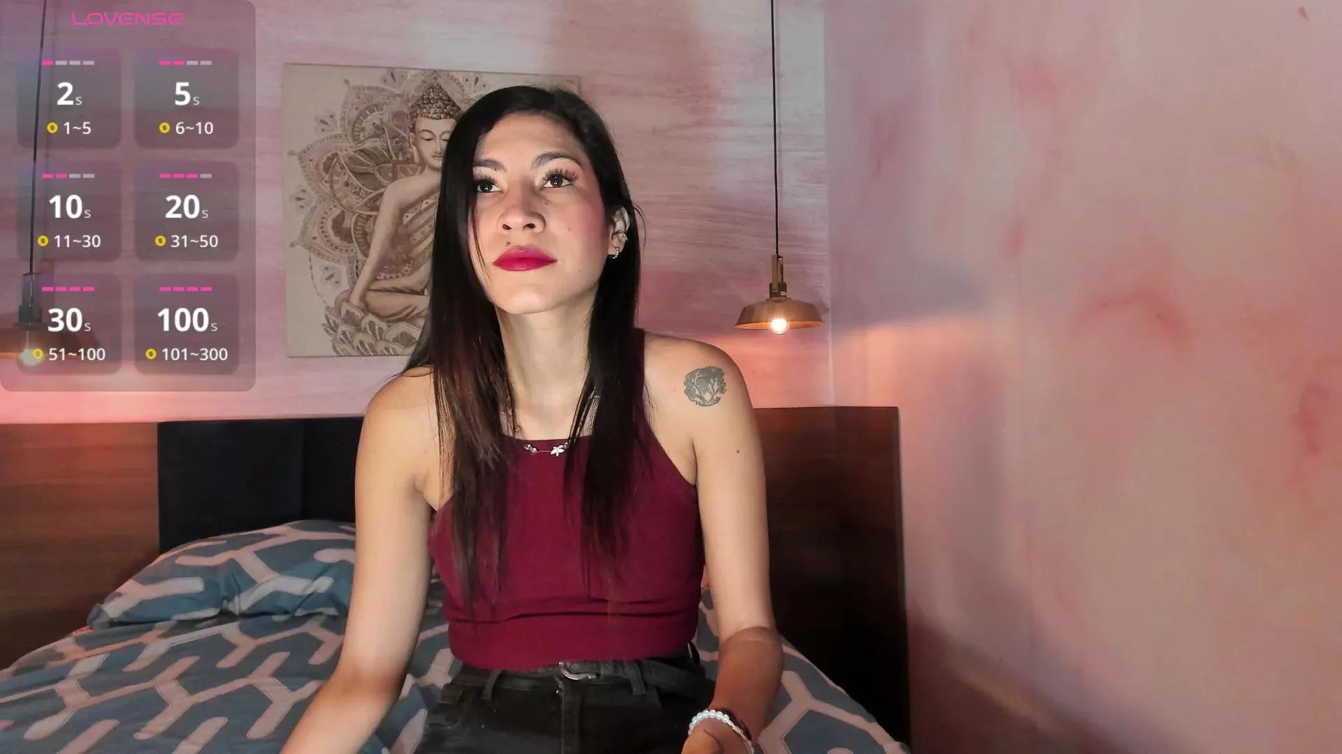 anna_lew on Cam4 
