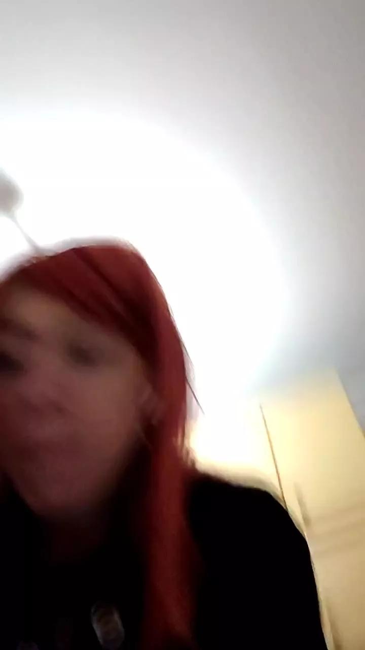 Annarellapika on Cam4 