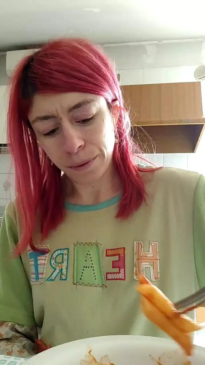 Annarellapika on Cam4 