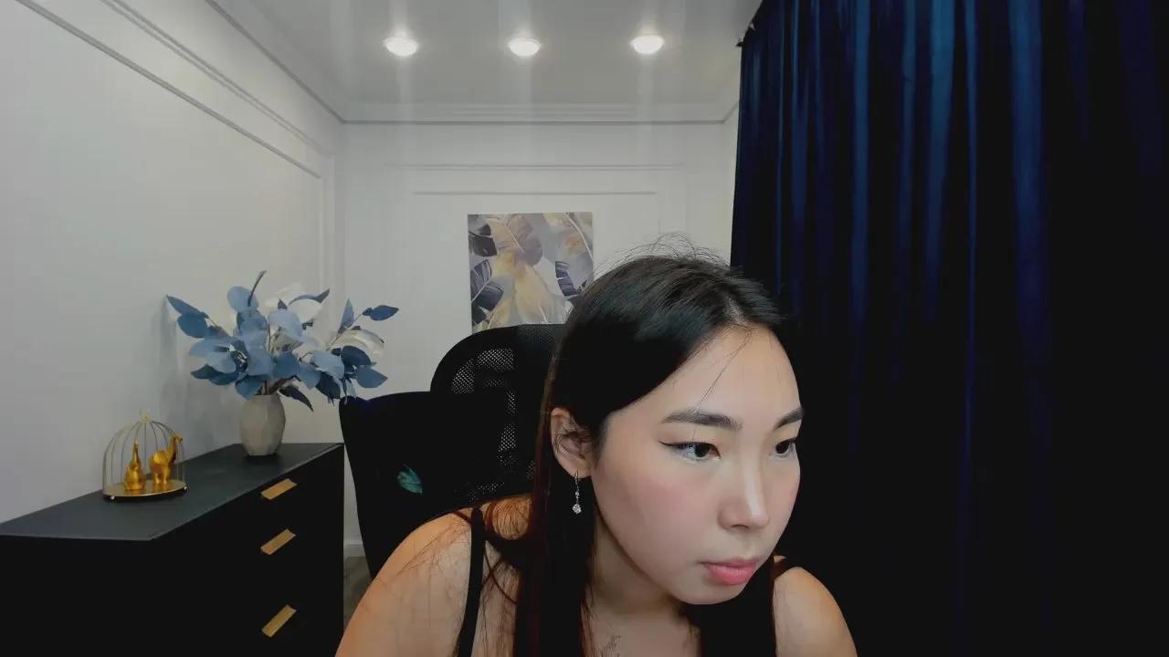 AnnaReyla on Cam4 