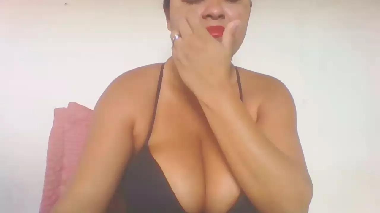 Offline Anne_Moreninha on Cam4