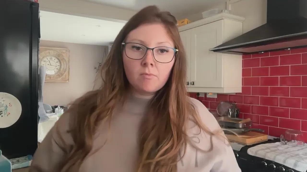 Offline Annie_xox on Cam4