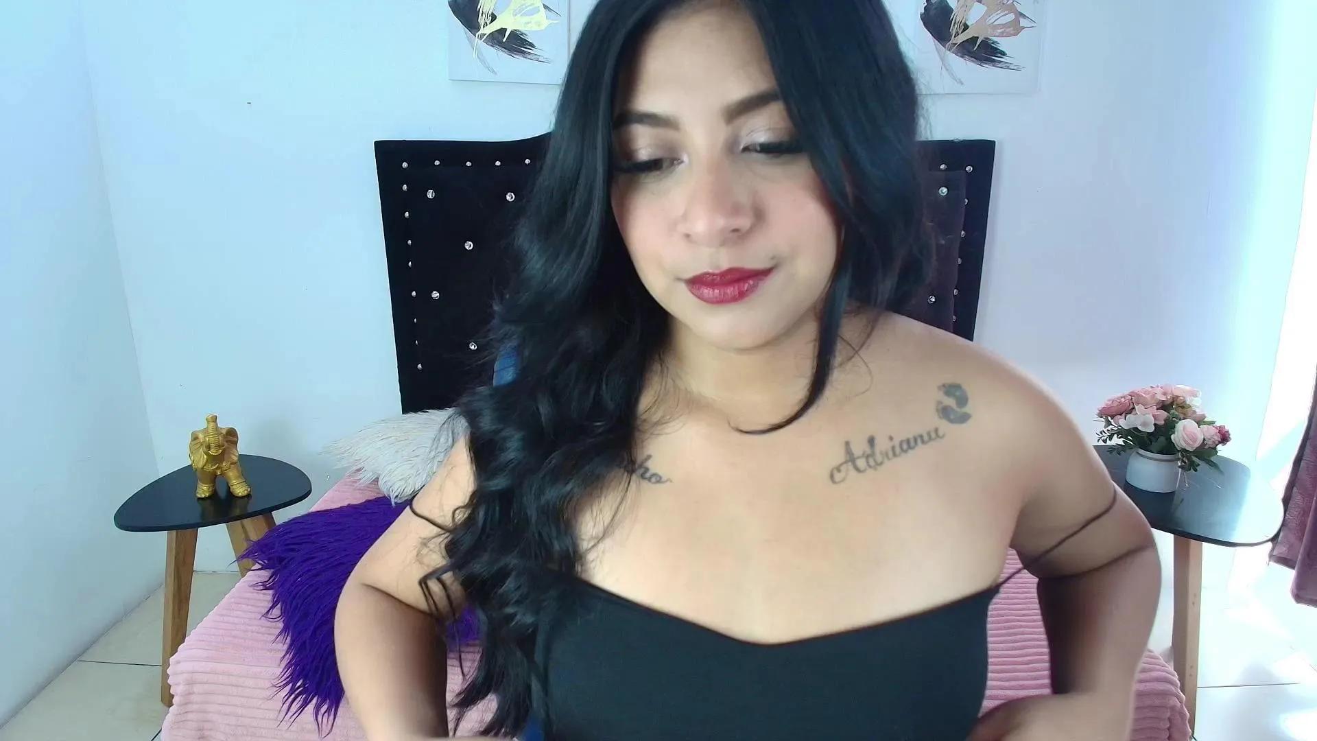 Ariana_F_W —  #feet #spanking #anal #cute #blowjob #pussy #ass