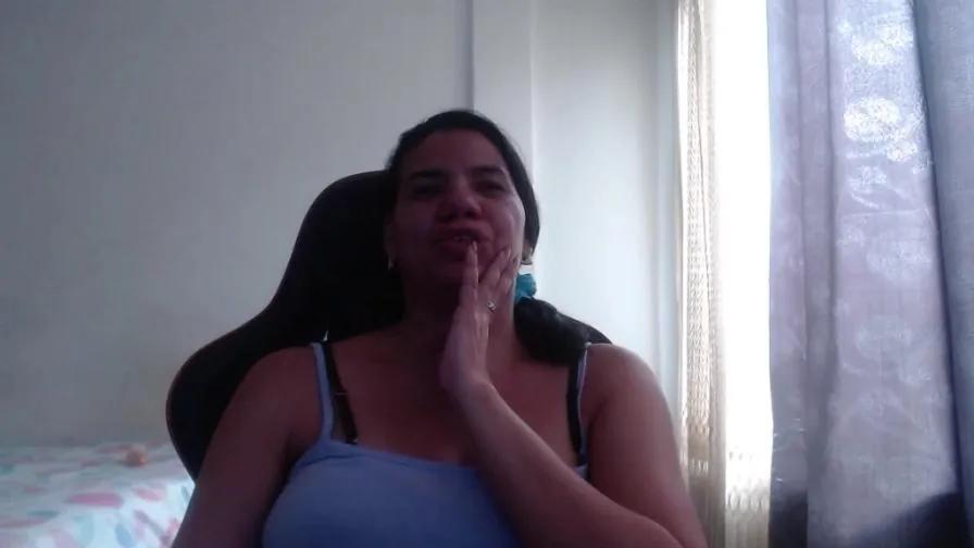 Ariannalovel — Freechat on Cam4