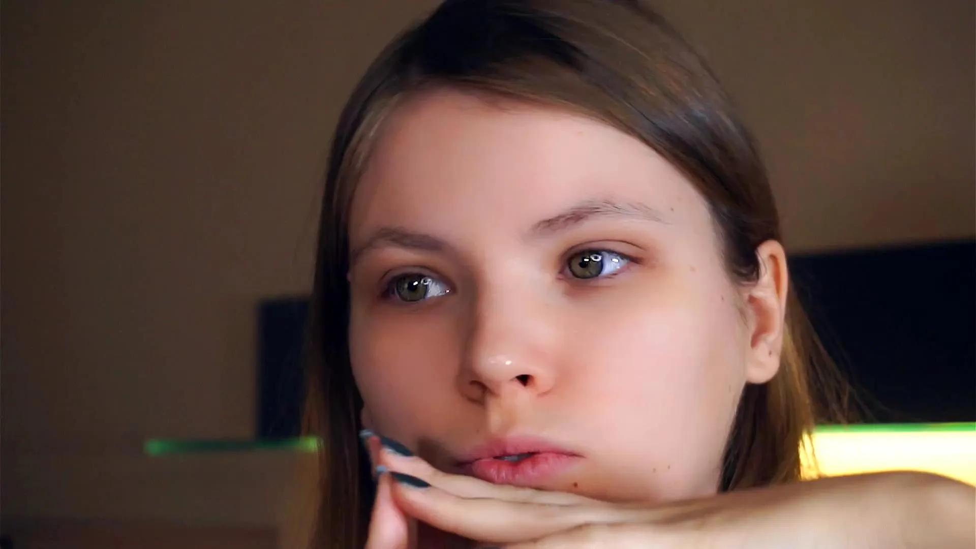 ArlettaParoda —  #feet #C2C #schoolgirl #armpits #cute #cosplay #amateur