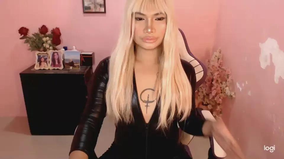Offline Asian_lustxxx on Cam4