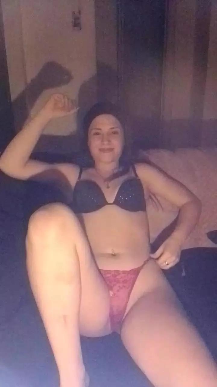 Astrogirl3269 on Cam4 