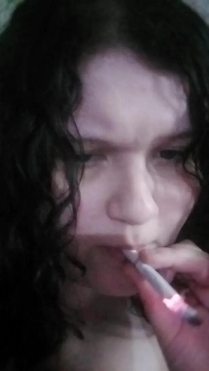 Offline Auroramunizrt on Cam4