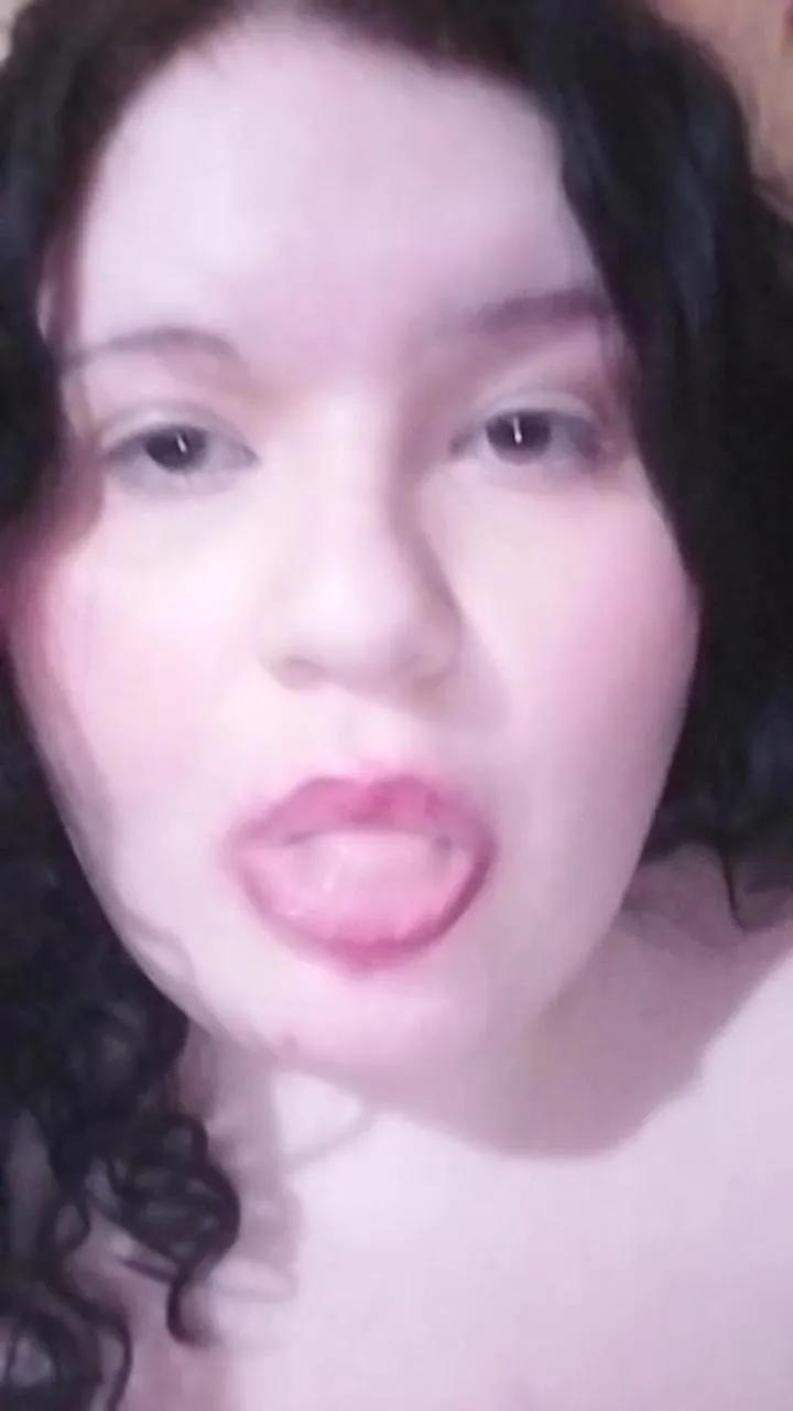 Offline Auroramunizrt on Cam4