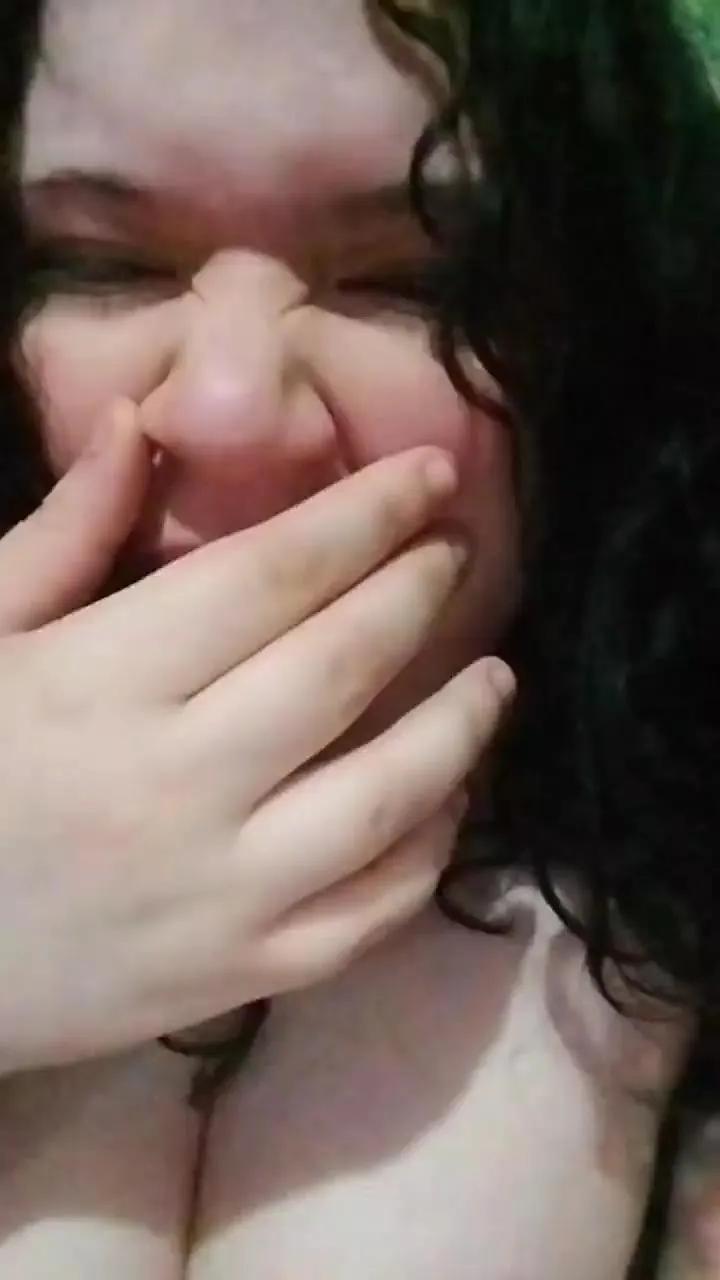 Offline Auroramunizrt on Cam4