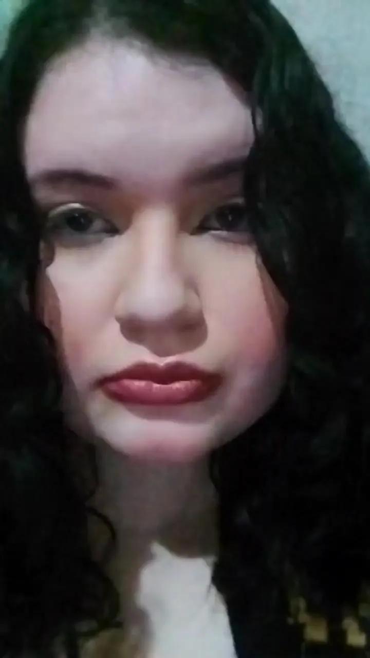 Offline Auroramunizrt on Cam4