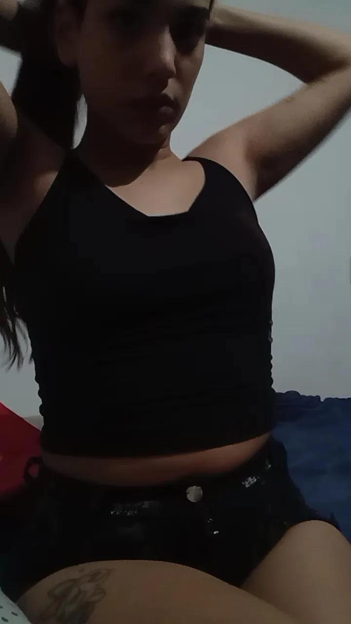 baaabygirls1 — Freechat on Cam4