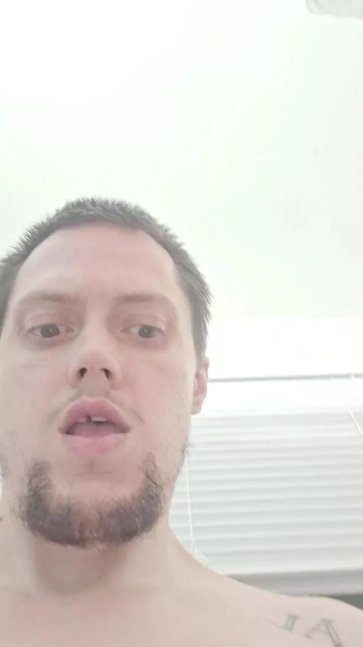 baby187bigdick1 on Cam4 