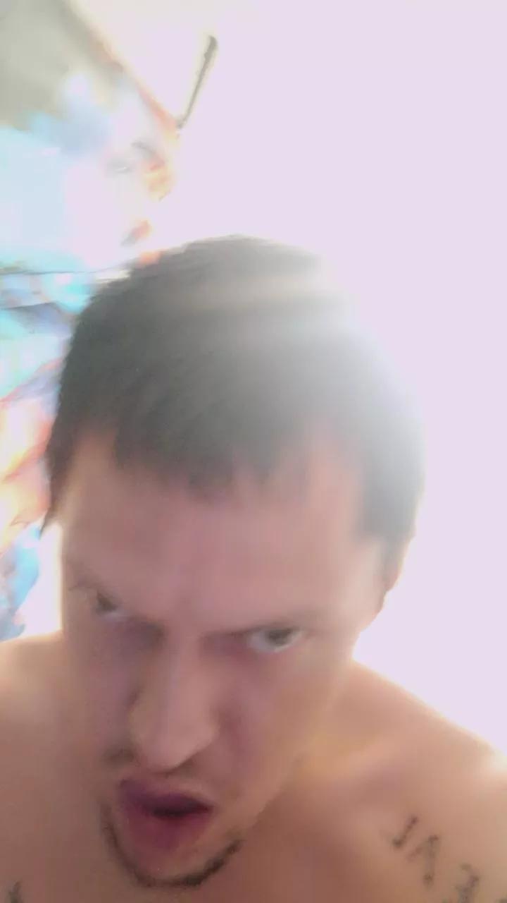 baby187bigdick1 on Cam4 