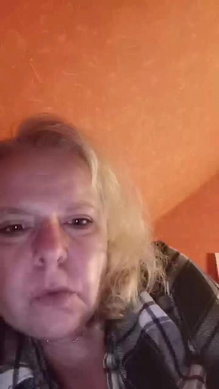 Offline Baby7625 on Cam4
