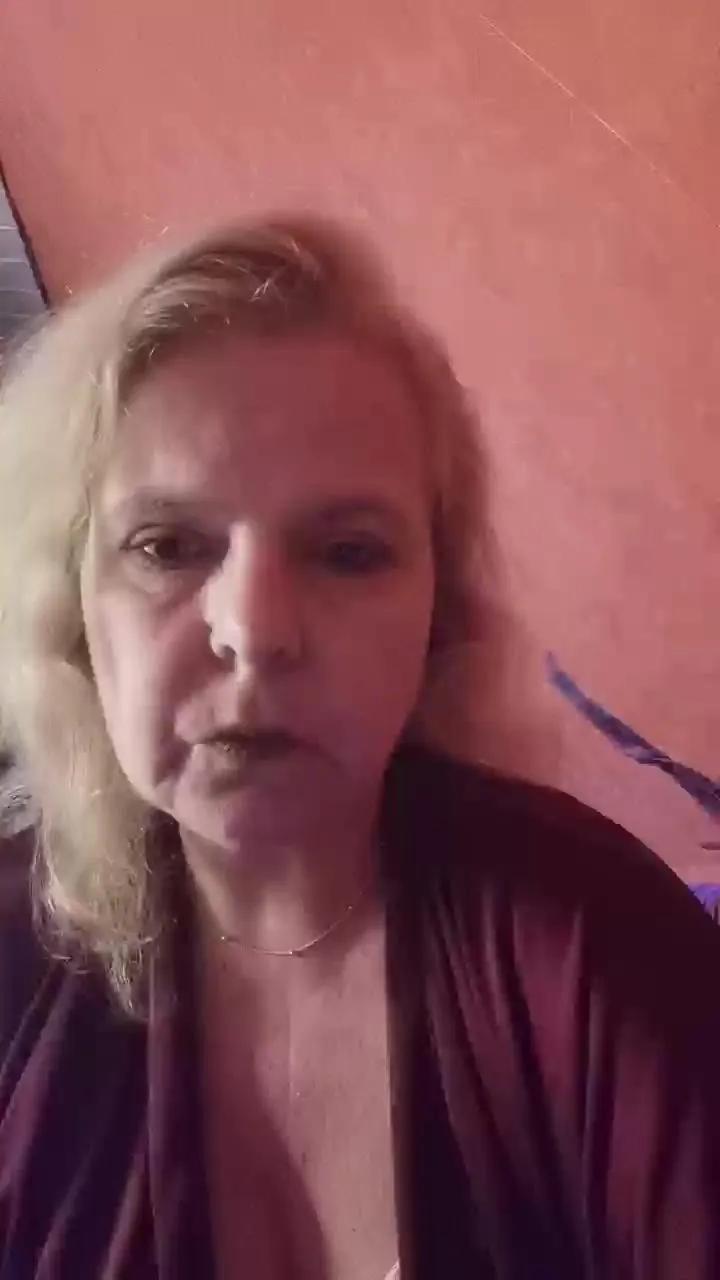 Offline Baby7625 on Cam4