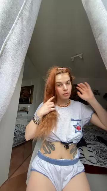 BabyGi23 on Cam4 