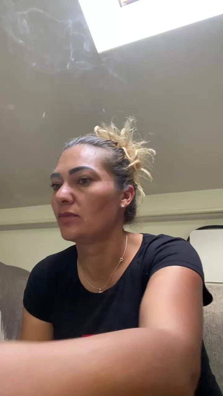 Bambolinaaaaa — Freechat on Cam4