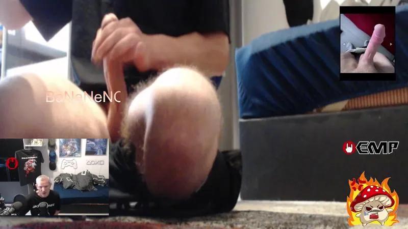 BaNaNeNOrAnGeN on Cam4 