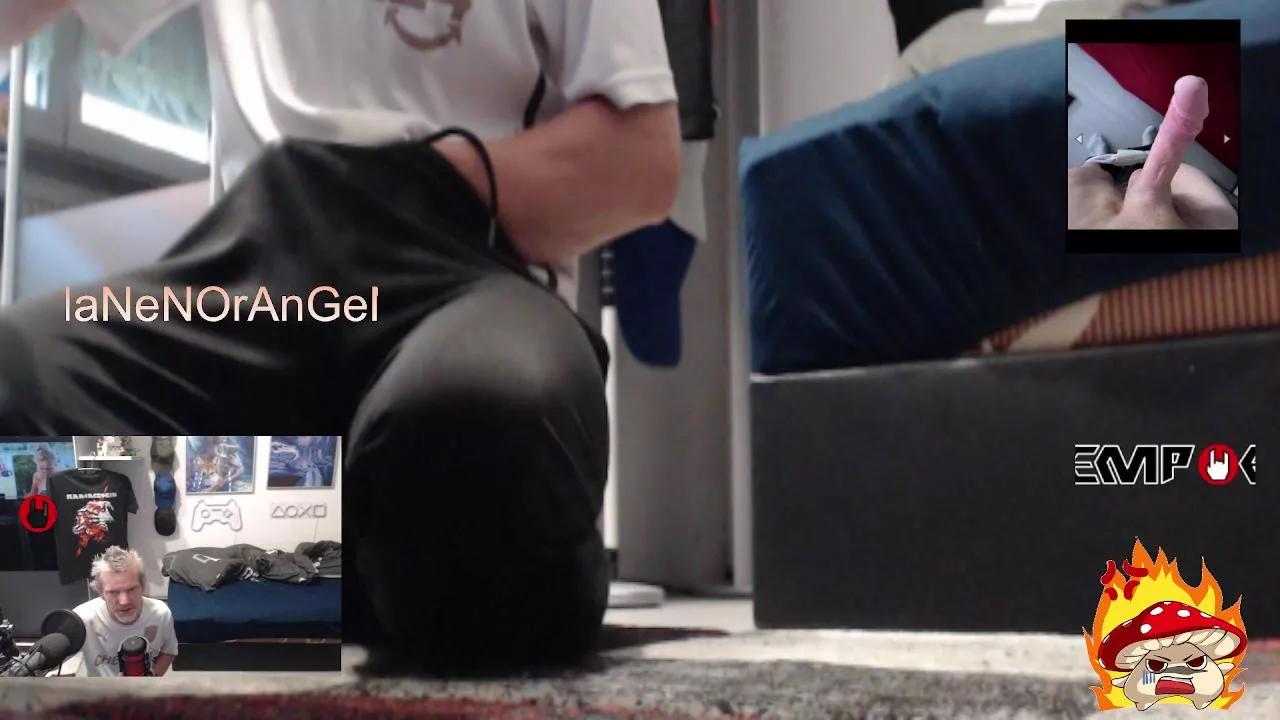 BaNaNeNOrAnGeN on Cam4 