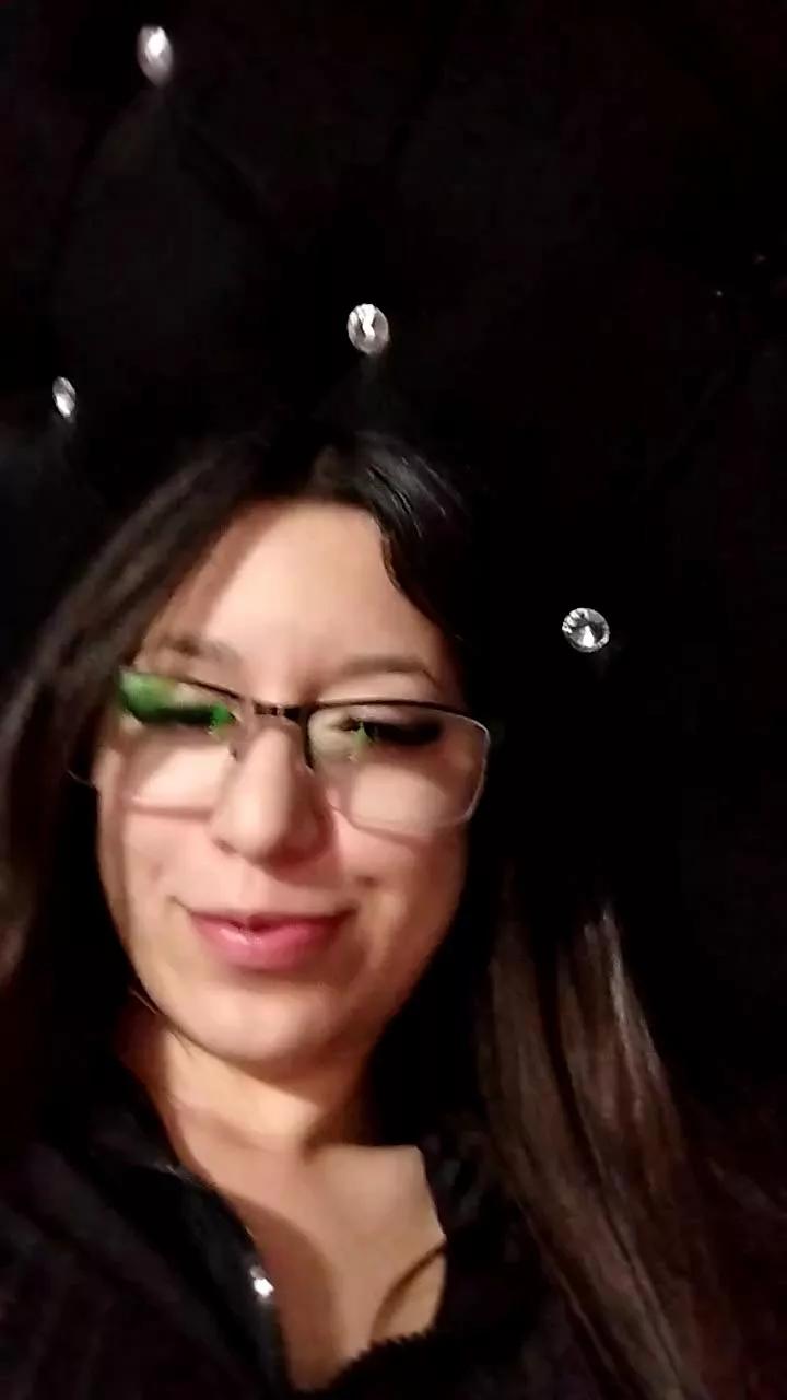 Offline Barbara_belen4 on Cam4