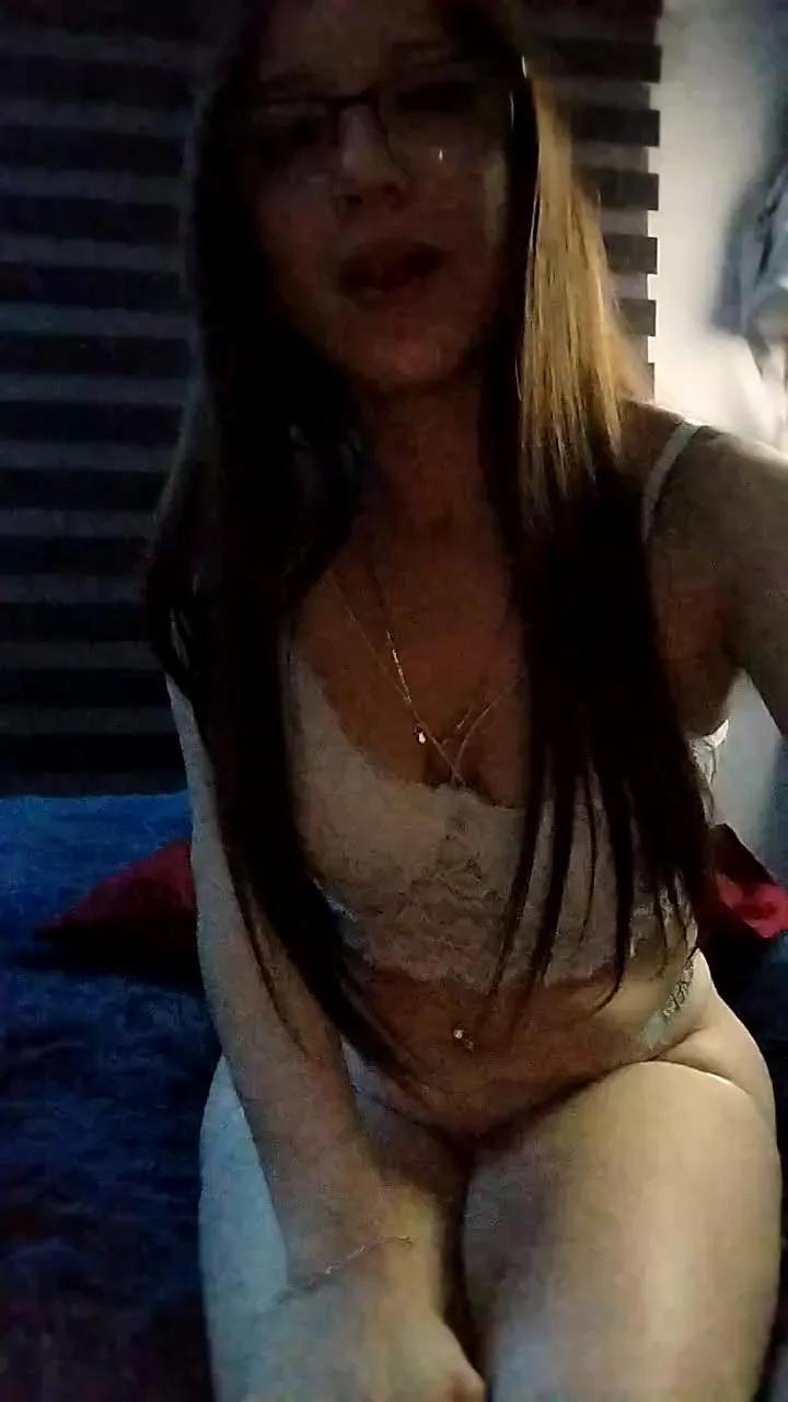 Offline Barbara_belen4 on Cam4