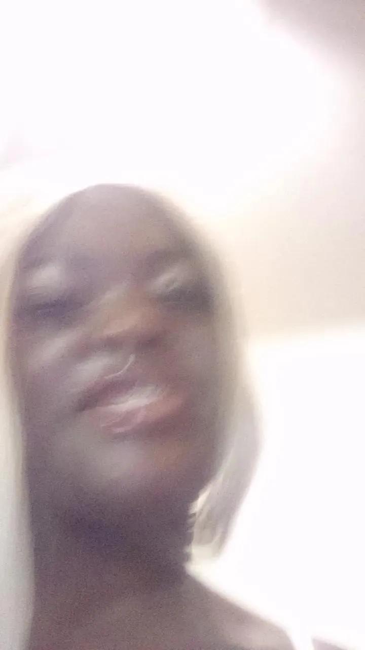 BarbBrat on Cam4 