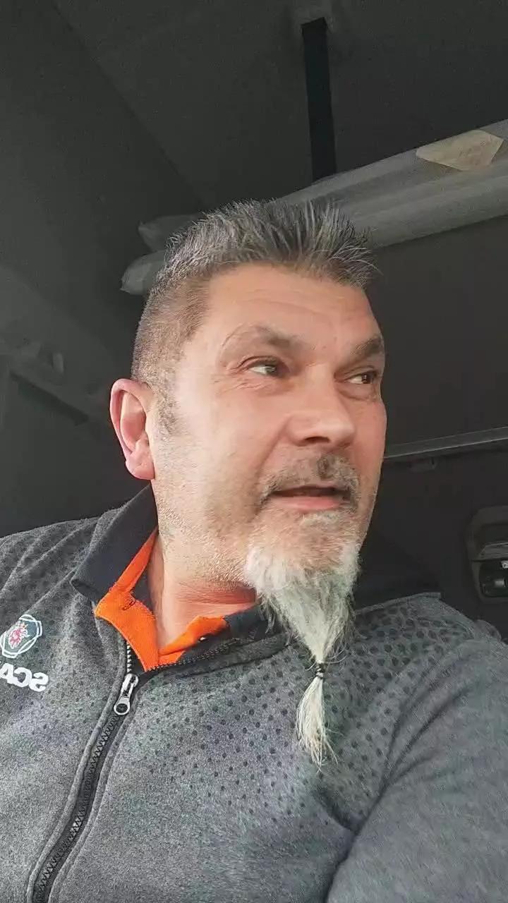 Batacchio70hot on Cam4 
