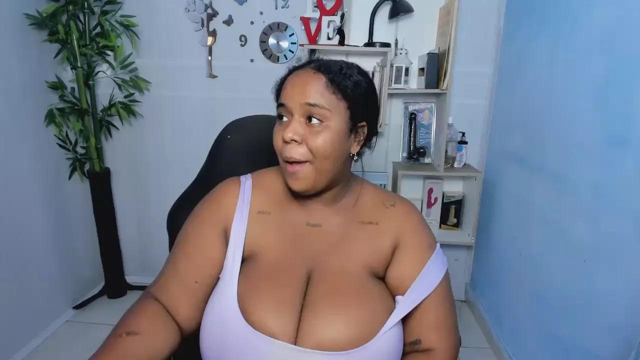 bbw_charlotee on Cam4 