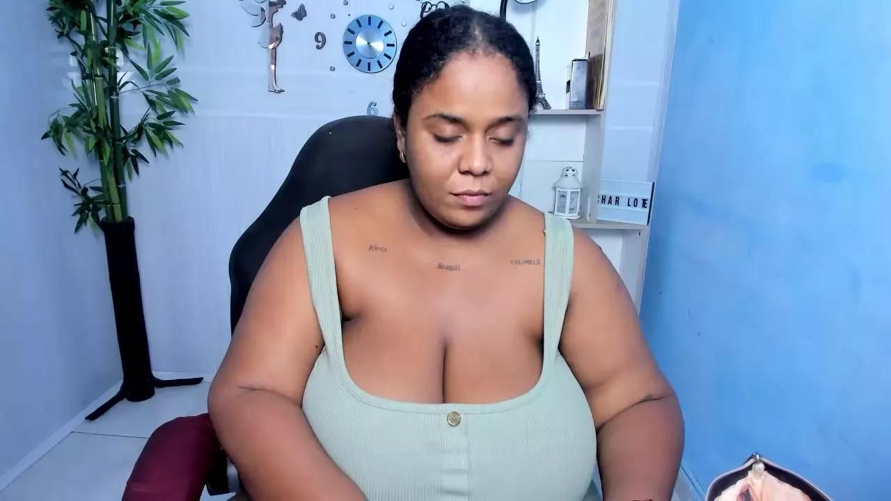 bbw_charlotee on Cam4 