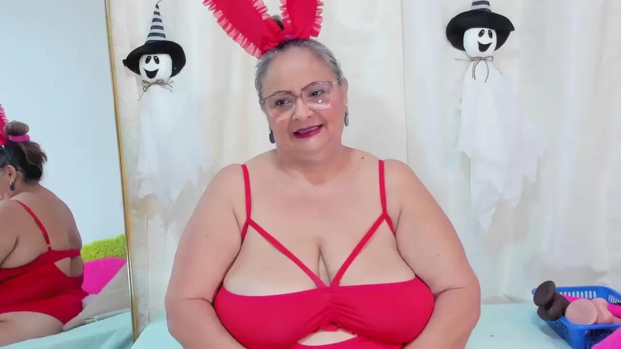 BBW_salome on Cam4 