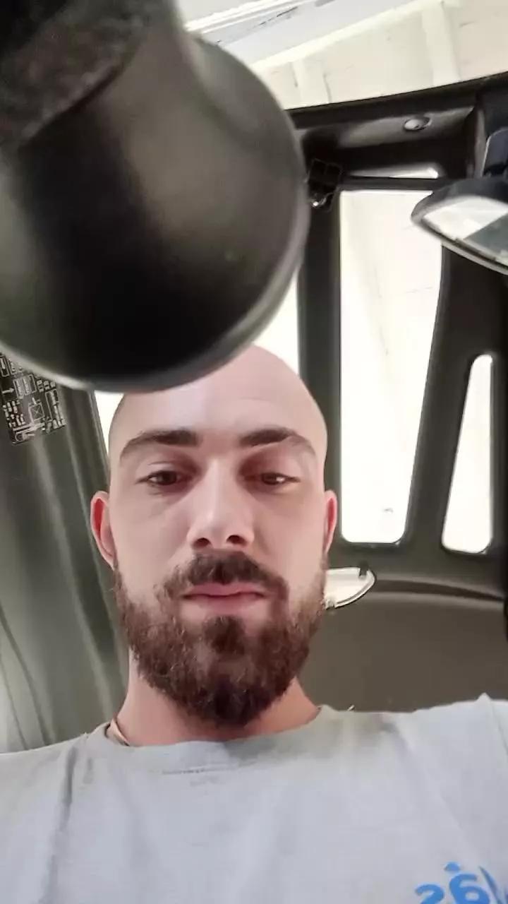 Bcn18Real on Cam4 