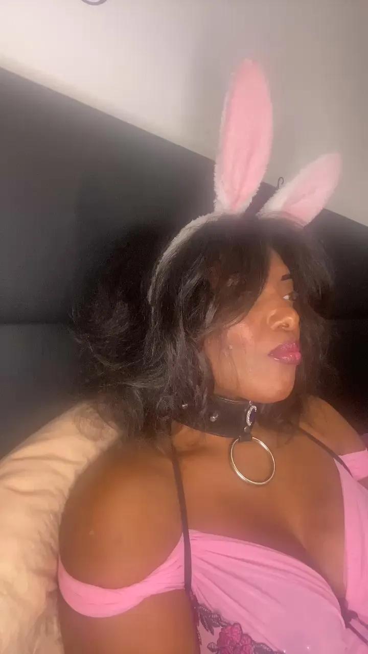 Offline Belingtia on Cam4