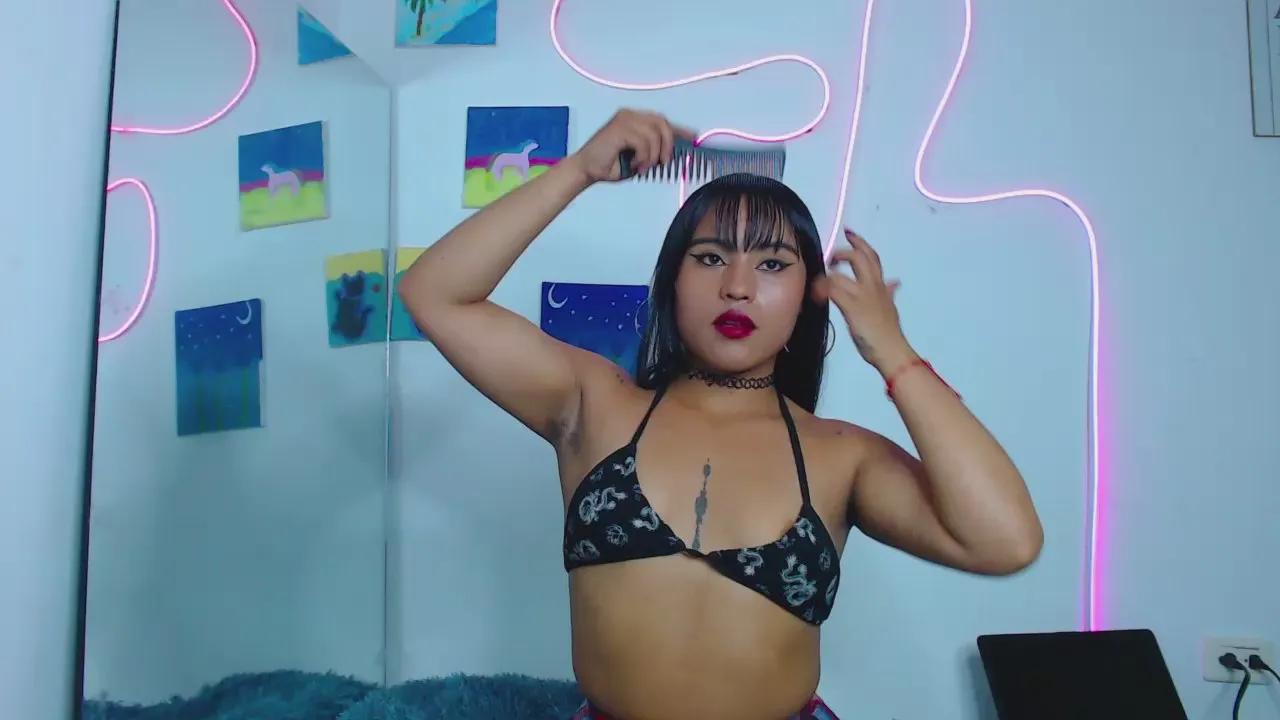 bella_warzon on Cam4 