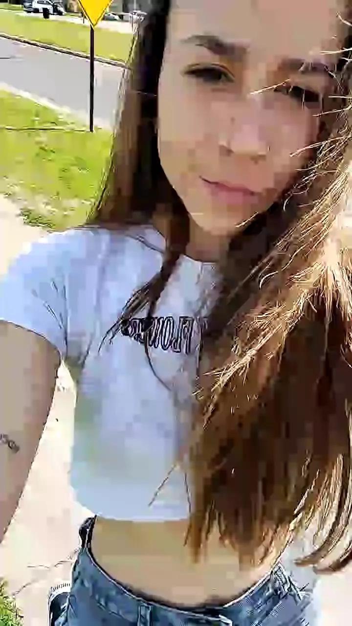 BellaBelll on Cam4 