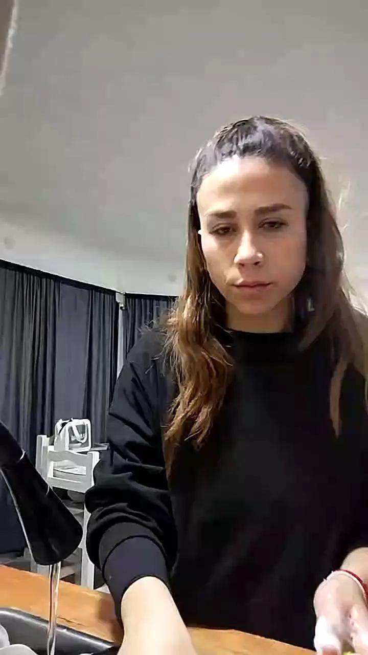 BellaBelll on Cam4 