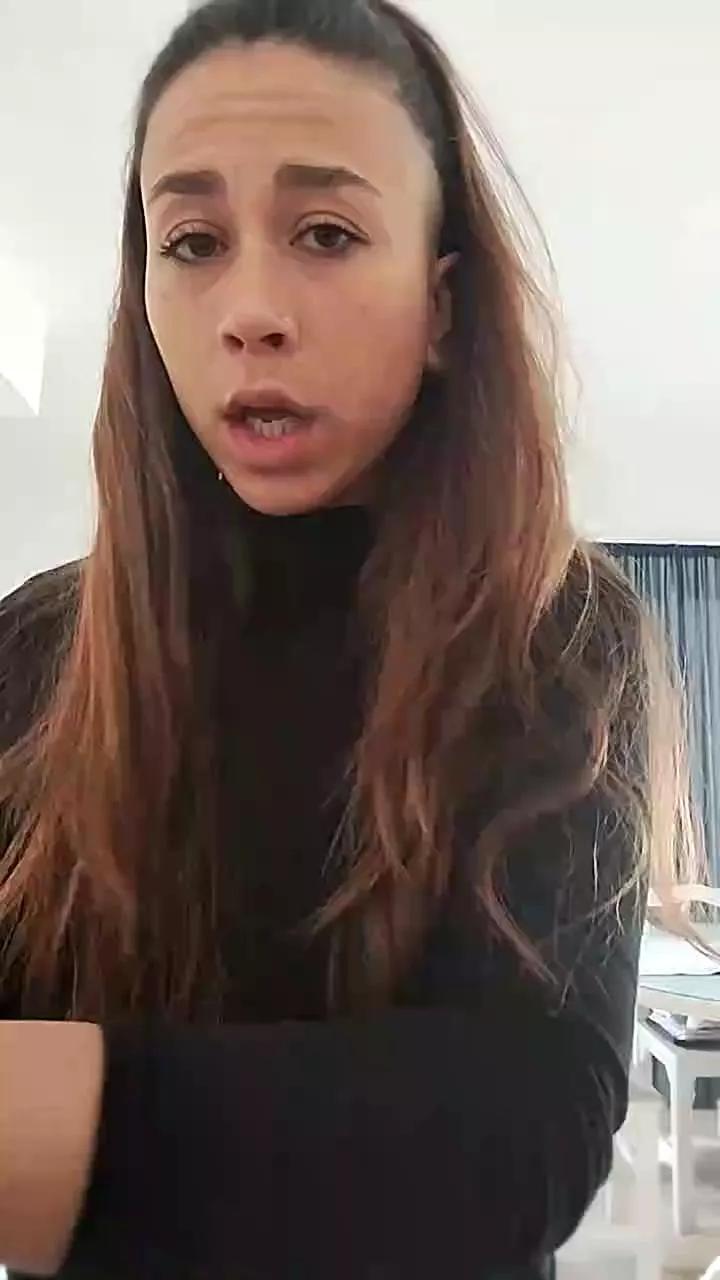 BellaBelll on Cam4 
