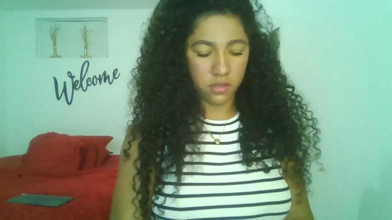 Bellacrespa on Cam4 