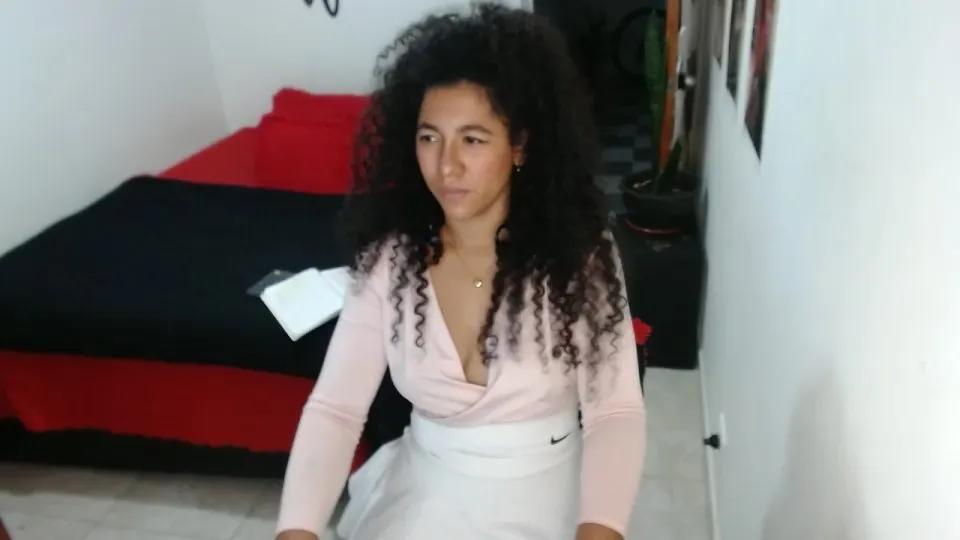 Bellacrespa on Cam4 