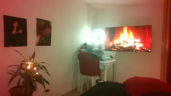 Bellacrespa on Cam4 