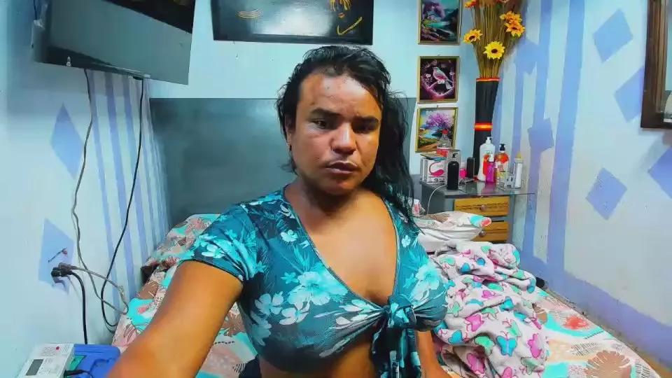 Offline bellarenata on Cam4