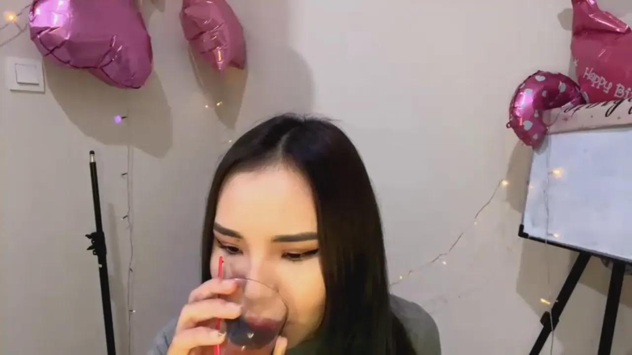 BettieMacoreno —  #bigass #striptease #feet #spanking #amateur #cute #ass