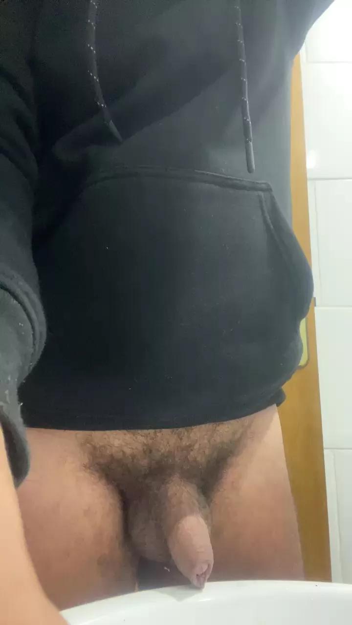 bigballslatino1 on Cam4 