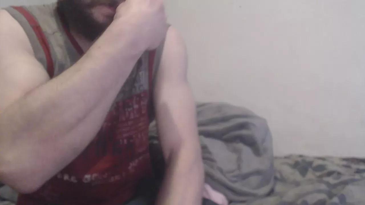 bigBUZZZZ69 on Cam4 