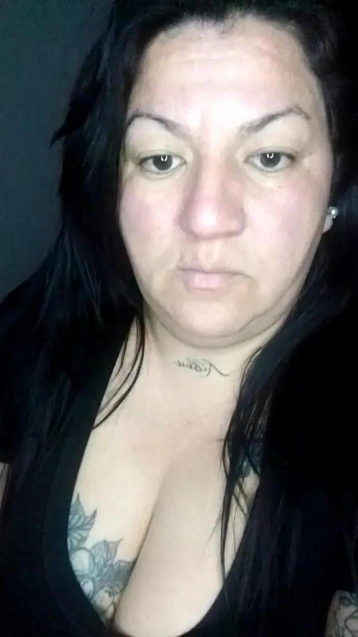 BiggAssQueen on Cam4 