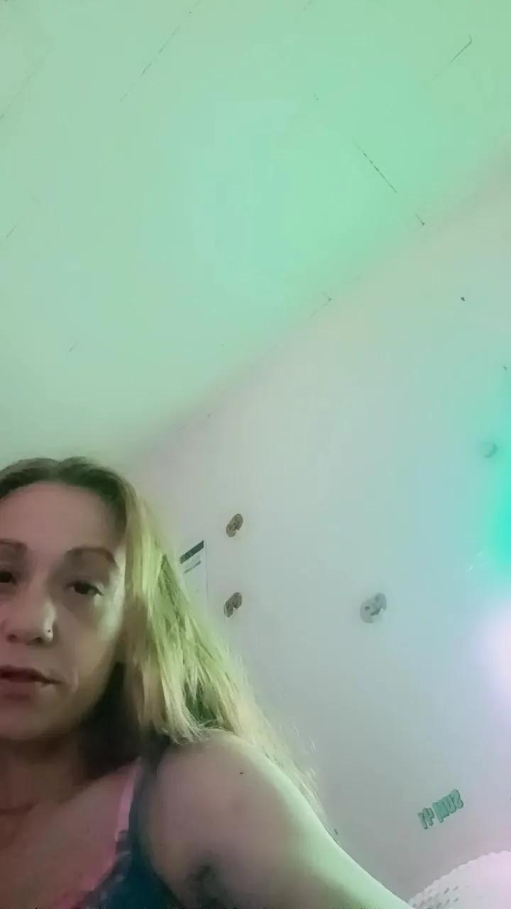 bigge_sexy3 on Cam4 