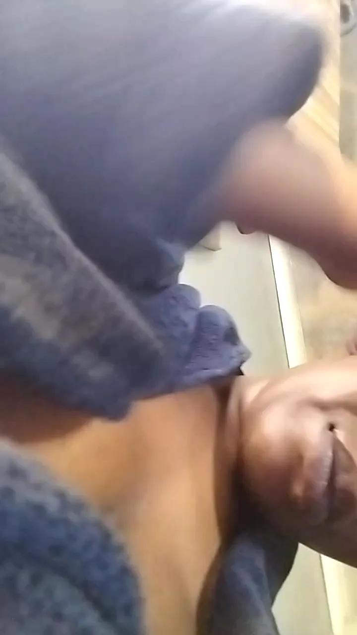 biggybooty on Cam4 