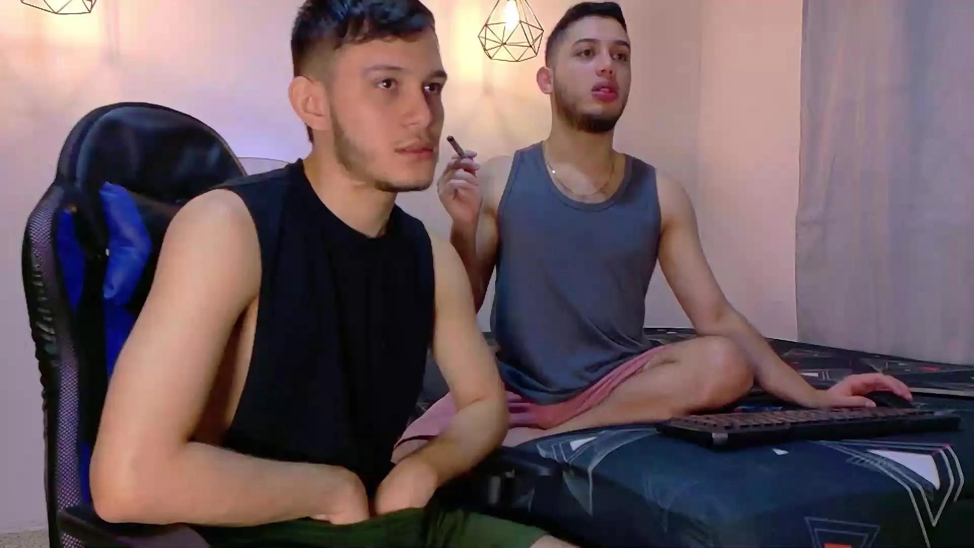 Billyytomy on Cam4 