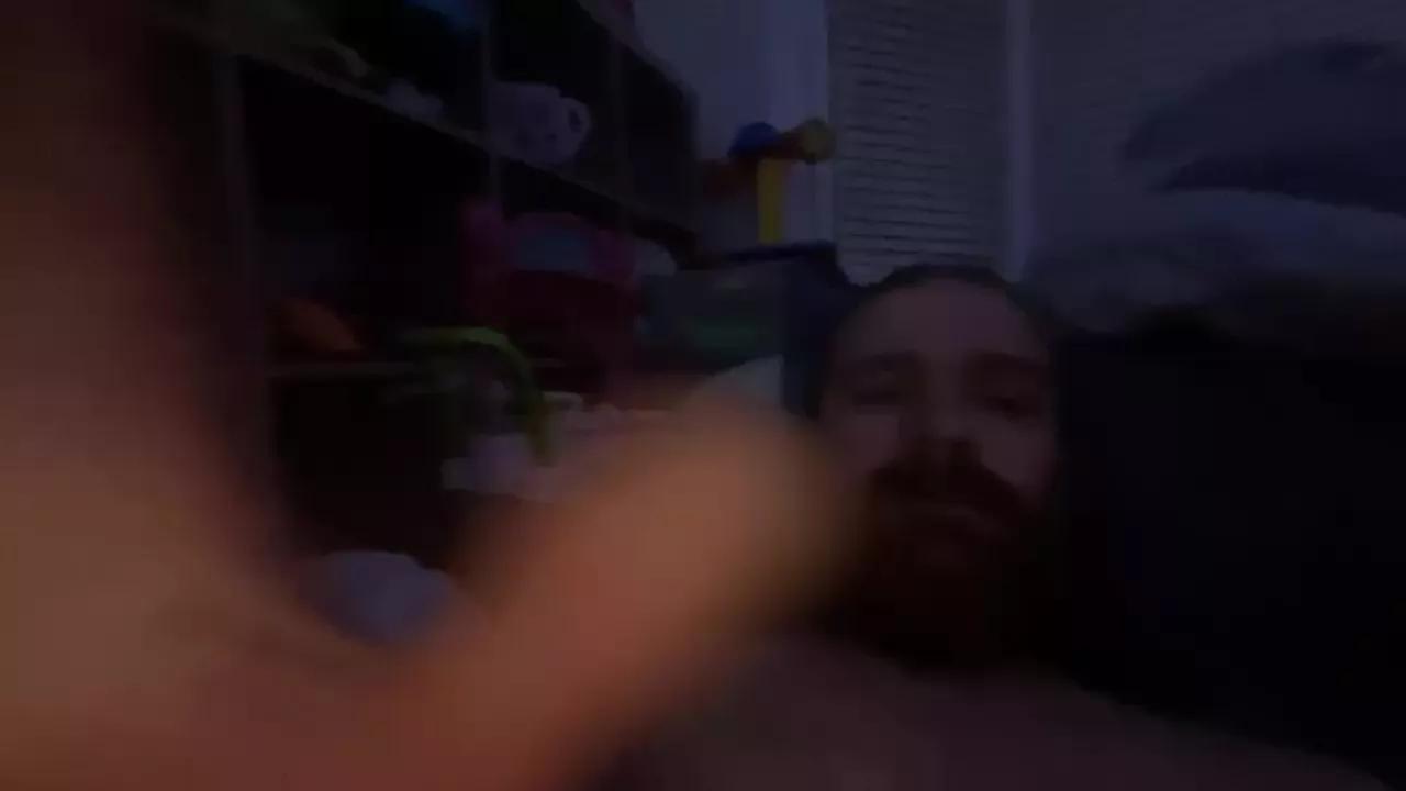 Offline bk2018 on Cam4