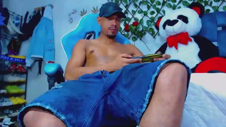 Offline black_lantinxxx on Cam4